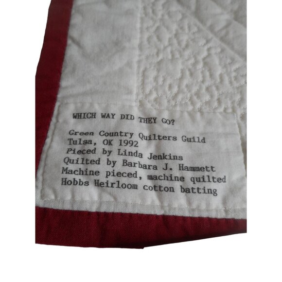 Vintage 1992 Quilted square wall hanging Which way did they go? Estate - Picture 3 of 5